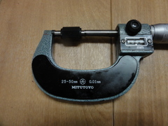 MITUTOYO｜ミツトヨ	 カウント外側マイクロメーター M810-50