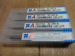 OSG｜オーエスジー 電極加工用ロングネックラジアスエンドミル3枚刃 AE-CPR-N3XR0.5X30(未使用品)