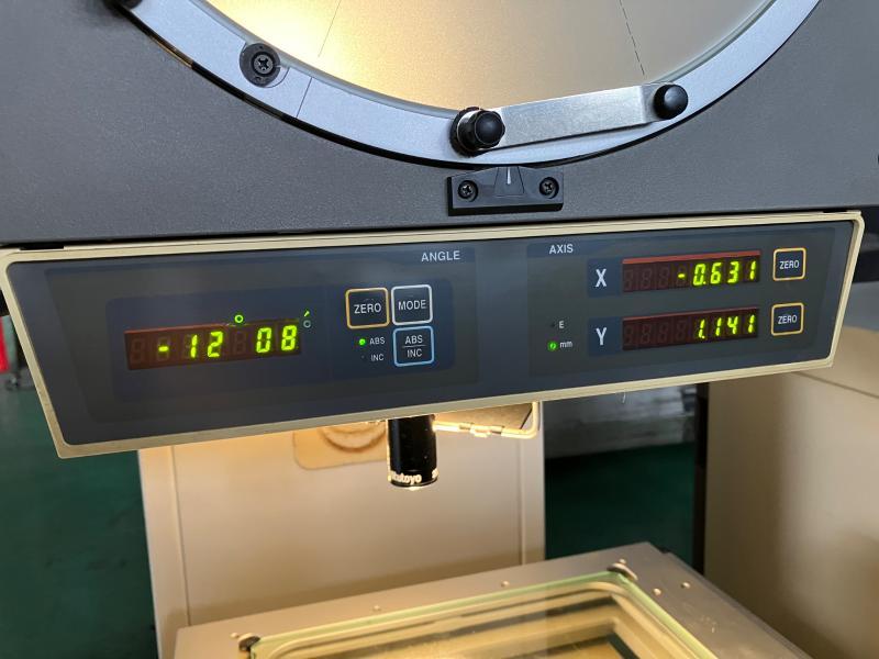 ミツトヨ 投影機 PJ-3000