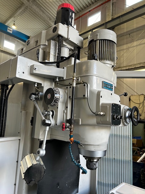 山崎技研 NC立フライス YZ8NCR