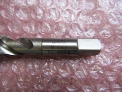 大昭和精機/BIG DAISHOWA タップホルダー T33-M16　ハンドタップ：M16x2