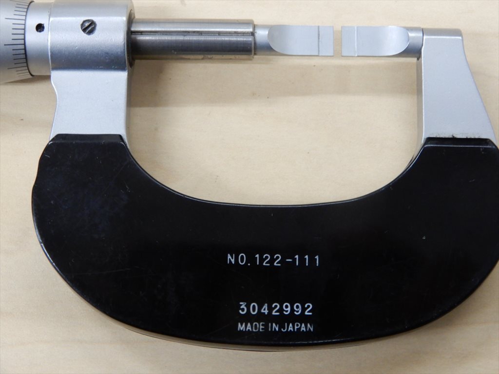 ミツトヨ ブレードマイクロメーター　0～25mm 122-111