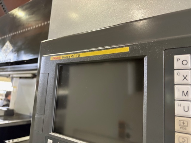高松 NC平行2主軸型旋盤 XW-130