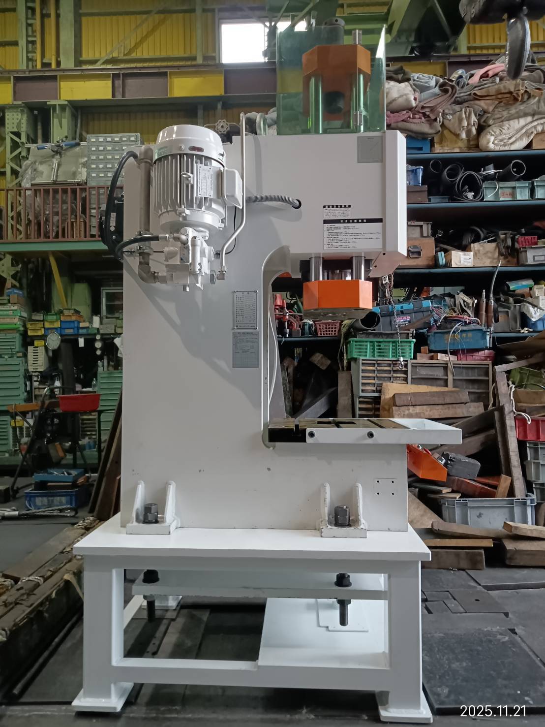 日本オートマチックマシン　JAM 大型油圧プレス HYP3000
