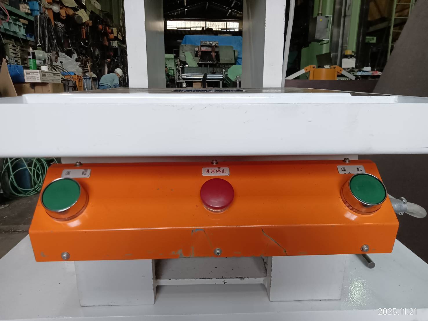 日本オートマチックマシン　JAM 大型油圧プレス HYP3000
