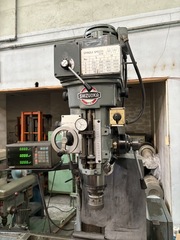 静岡鐵工所 ラム型フライス盤 VHR-A
