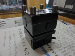 EROWA Vブロックホルダー