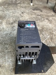 三菱 インバーター D-700（FR-D720-0.4K）