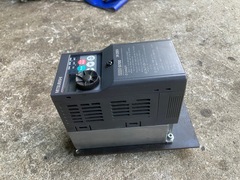 三菱 インバーター D-700（FR-D720-0.4K）