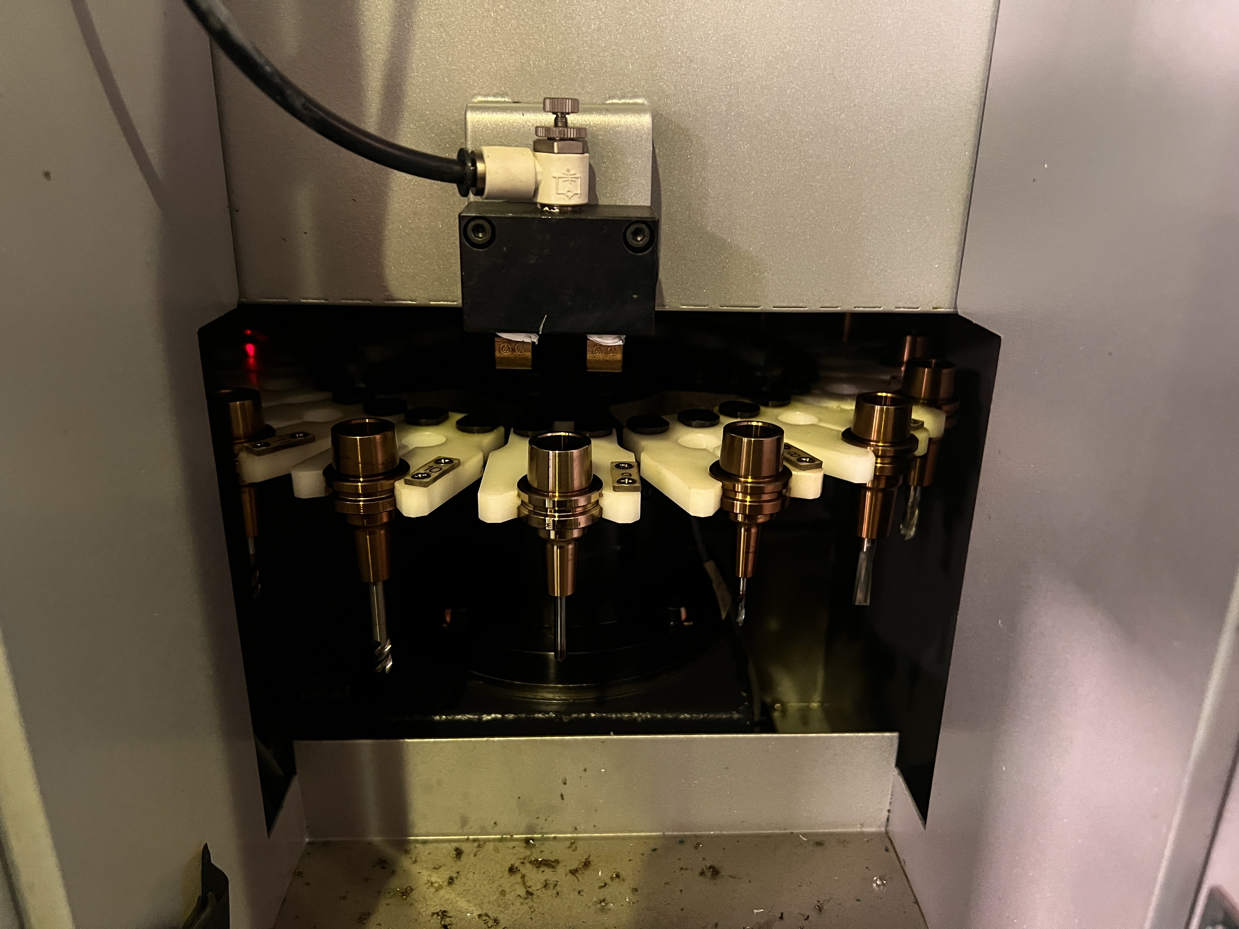 ソディック 立マシニング(HSK-E25) MC-430L