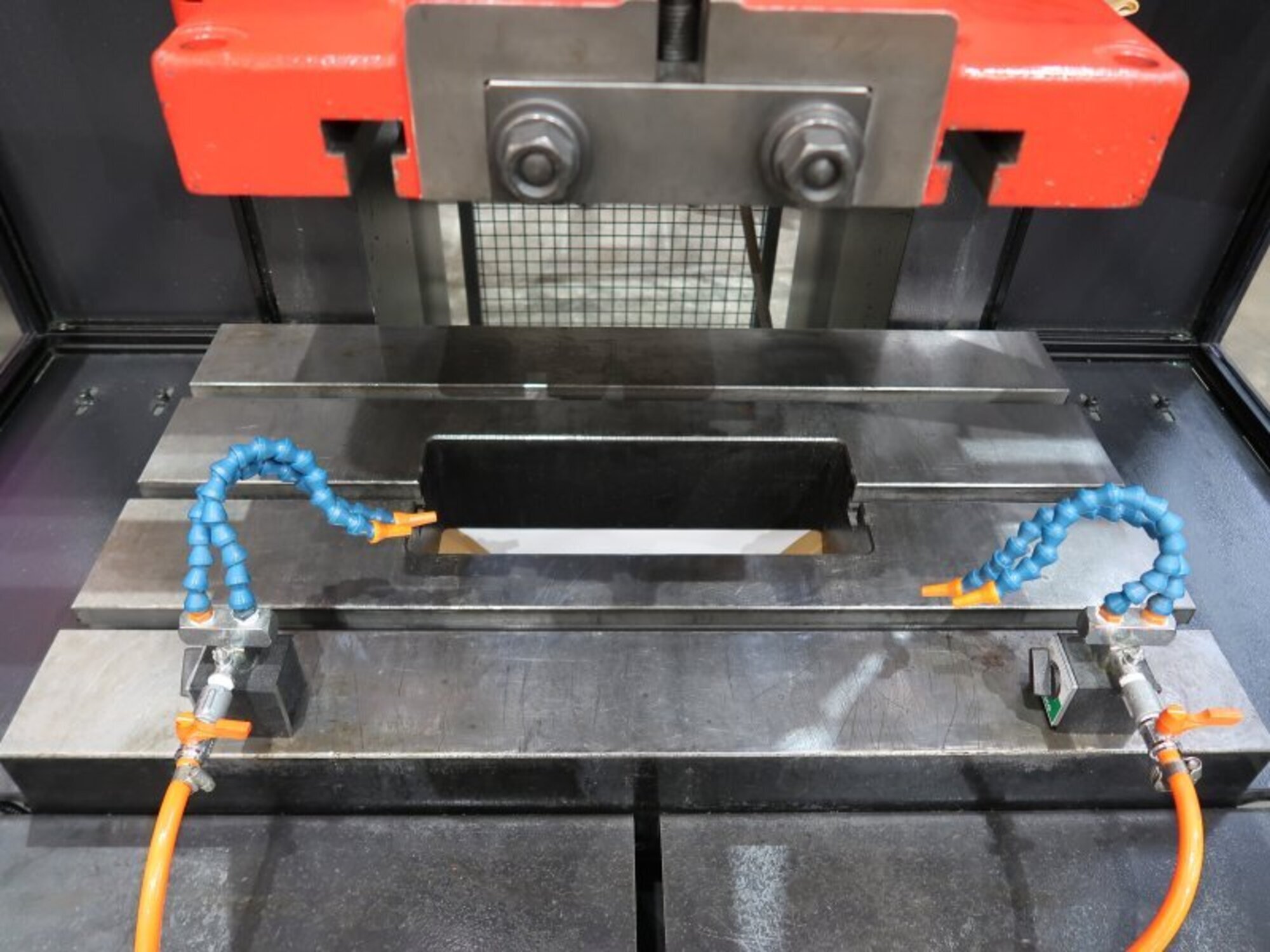 アマダ クランクプレス(Ｃ型･シングル) TP60FX