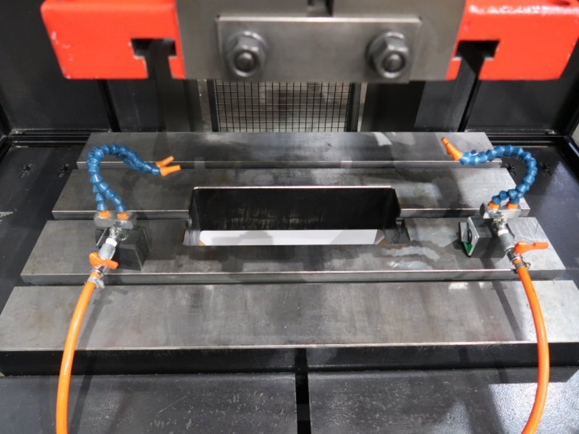 アマダ クランクプレス(Ｃ型･シングル) TP60FX