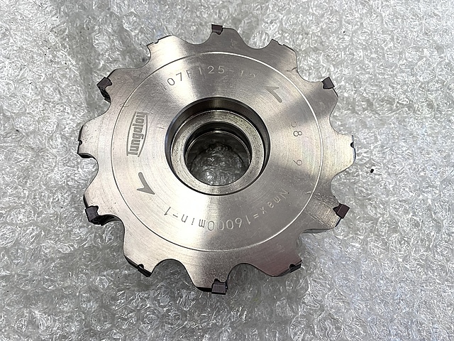 タンガロイ サイドカッター TSW07R125-12