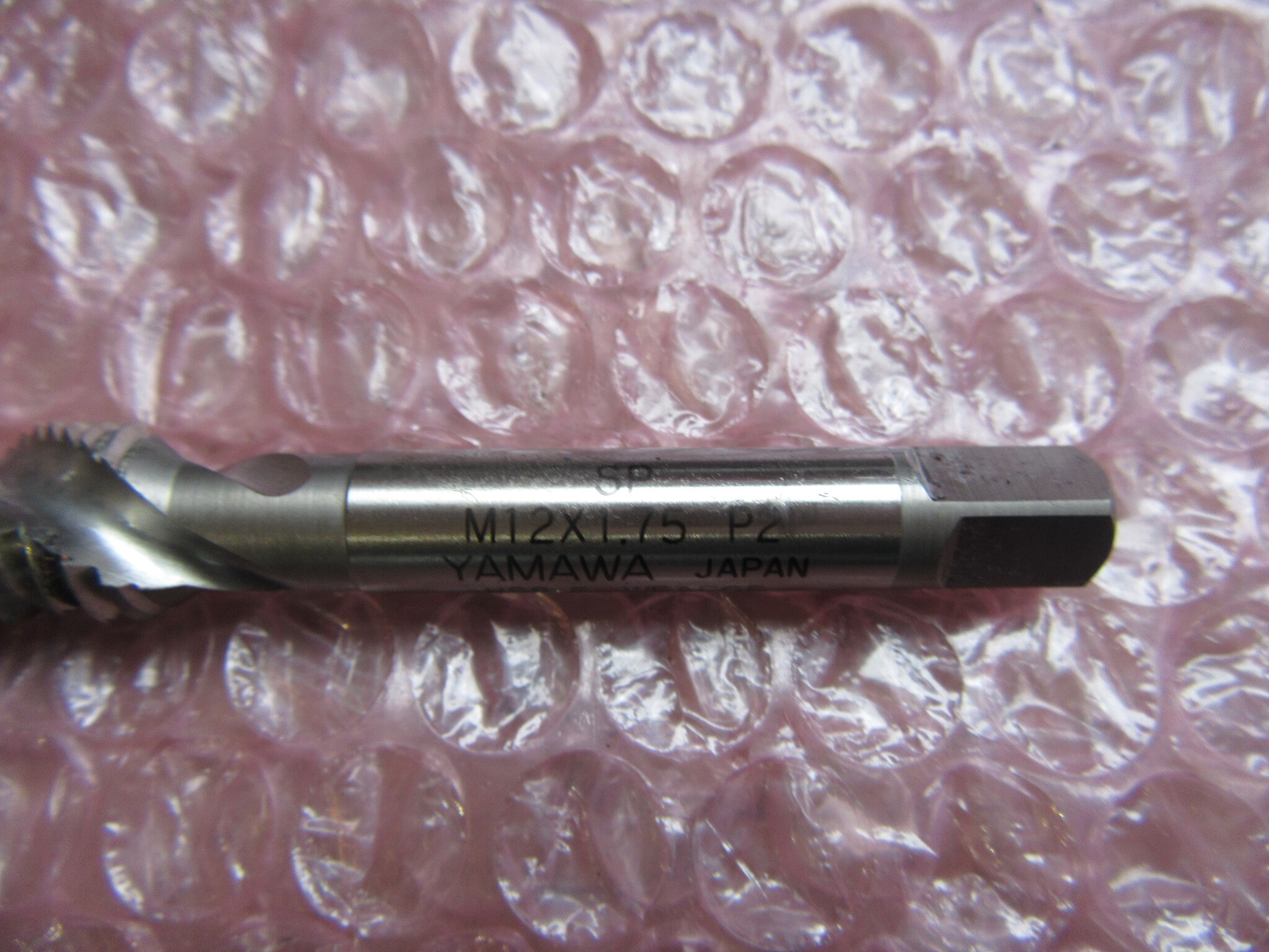 大昭和精機/BIG DAISHOWA タップホルダー T33-M12　ハンドタップ：M12x1.75
