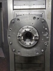 ニイガタ 横マシニングセンター HN80D