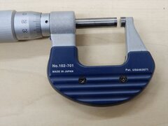 ミツトヨ 外側マイクロメーター　0～25mm 102-701   M317-25
