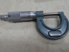 MITUTOYO｜ミツトヨ 外側マイクロメーター M110-25