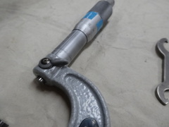MITUTOYO｜ミツトヨ 外側マイクロメーター M110-25