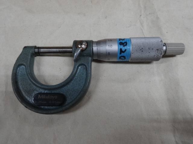 MITUTOYO｜ミツトヨ 外側マイクロメーター M110-25