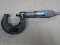 MITUTOYO｜ミツトヨ 外側マイクロメーター M110-25