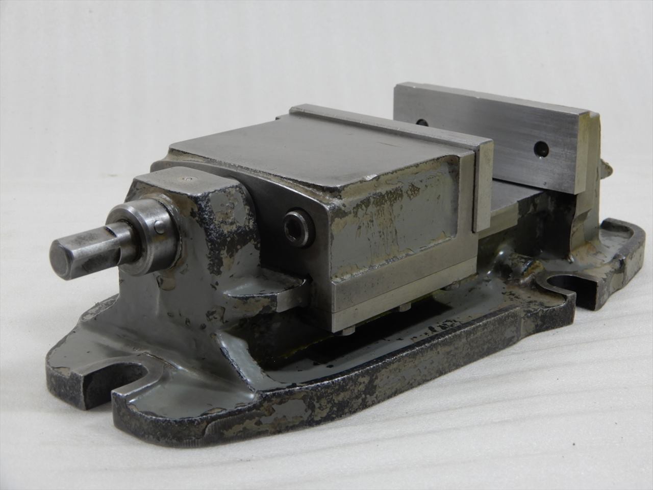 津田駒工業 マシンバイス 口金巾100mm