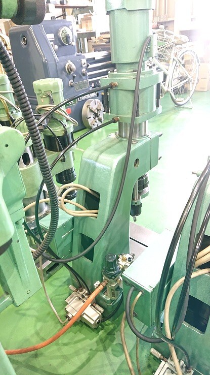 ブラザー工業 リベッティングマシン BRM-211