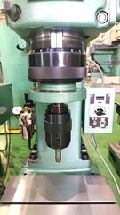 ブラザー工業 リベッティングマシン BRM-211