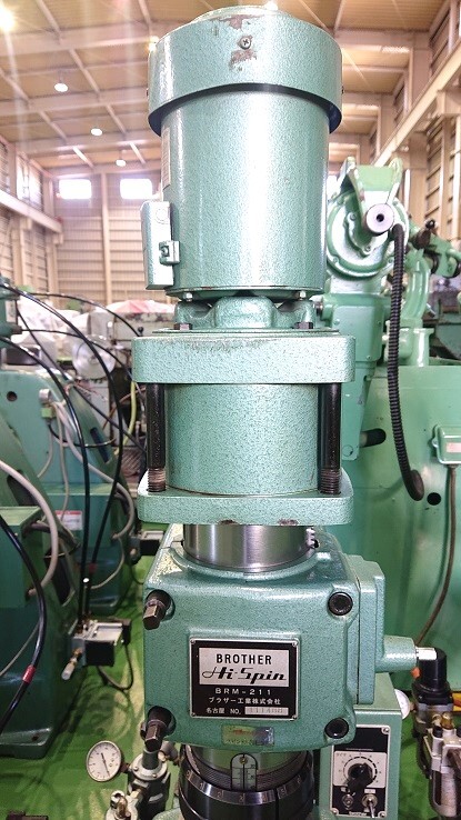 ブラザー工業 リベッティングマシン BRM-211