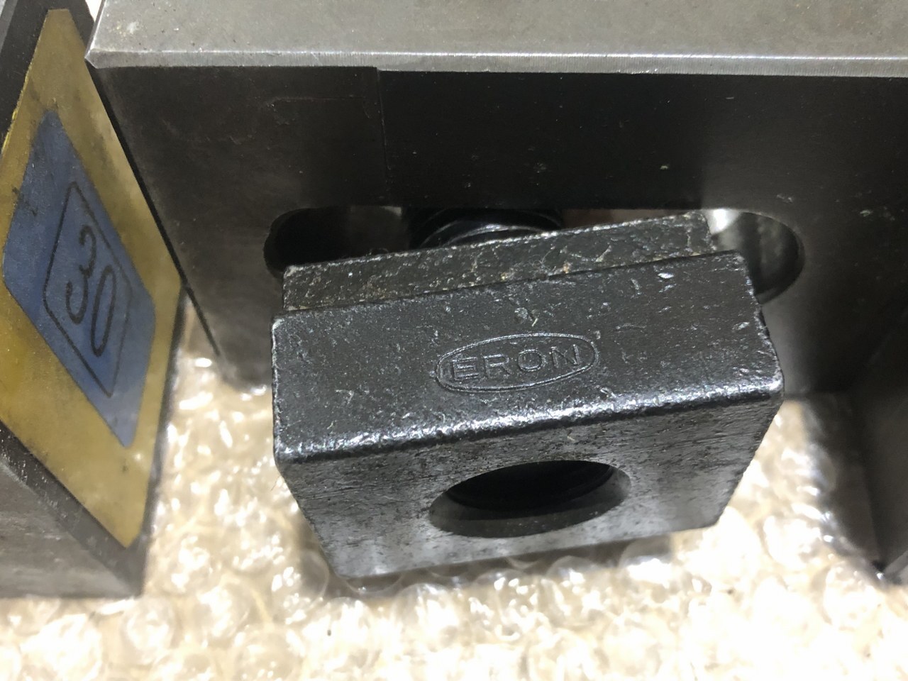 クランプ2個 150ｘ60ｘH70mm