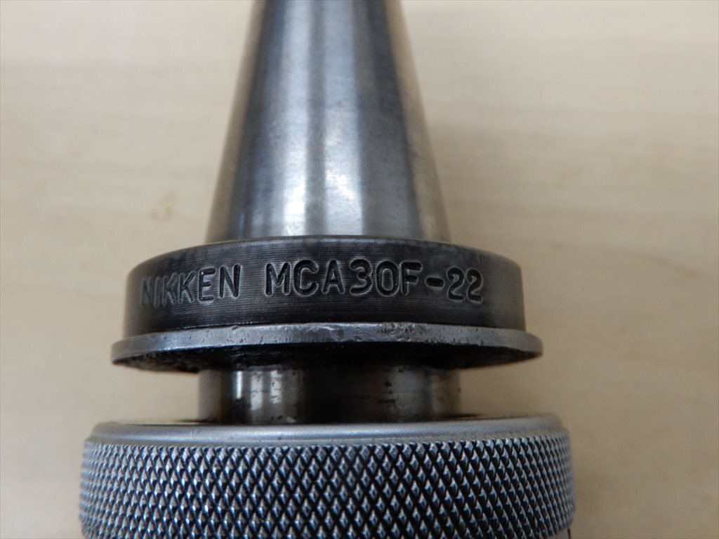 日研工作 NT30 ミーリングチャック MCA30F-22