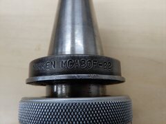 日研工作 NT30 ミーリングチャック MCA30F-22
