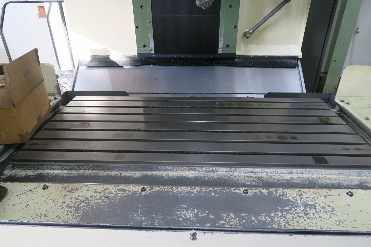 牧野フライス製作所 立型マシニングセンター GF6