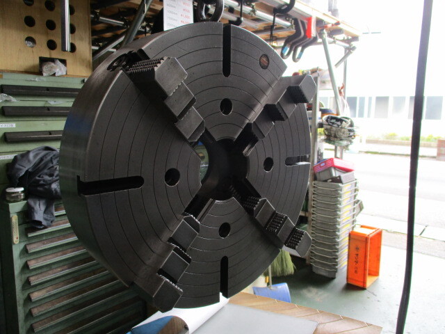 ノーベル 4爪インデペンデントチャック 450φ