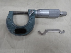 MITUTOYO｜ミツトヨ 外側マイクロメーター M110-25