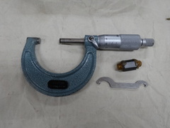 MITUTOYO｜ミツトヨ 外側マイクロメーター M110-50