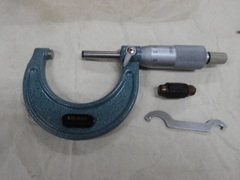 MITUTOYO｜ミツトヨ 外側マイクロメーター M110-50
