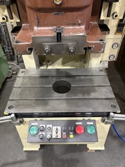 アマダ 60Tプレス TP-60C