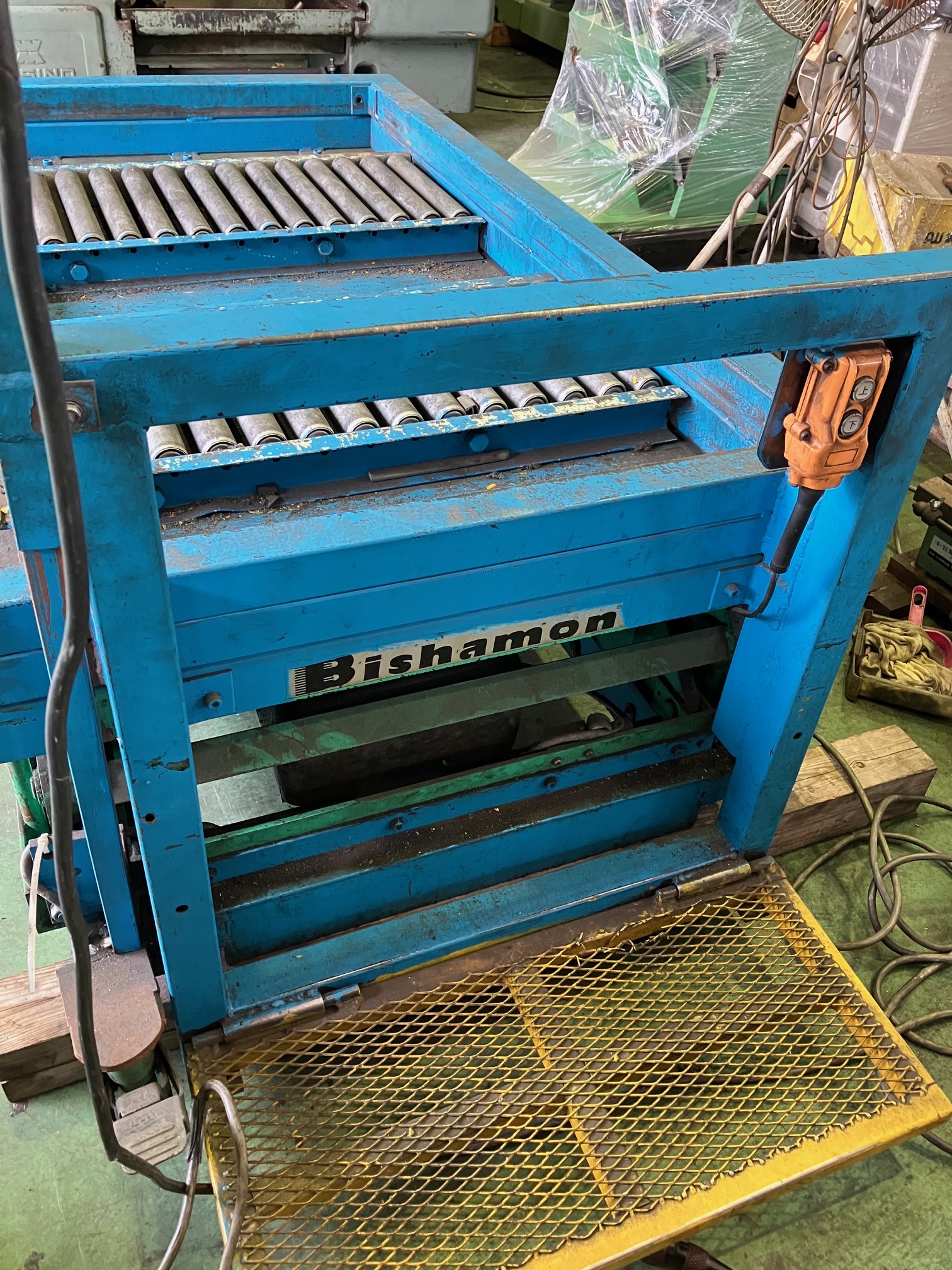 ビシャモン（スギヤス） リフトテーブル 2X10914