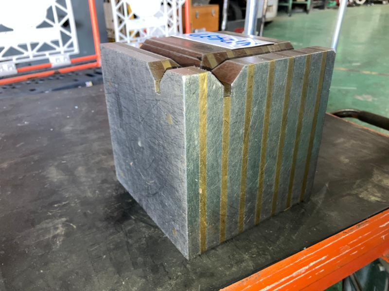 フジ 桝形マグネットブロック 150x150
