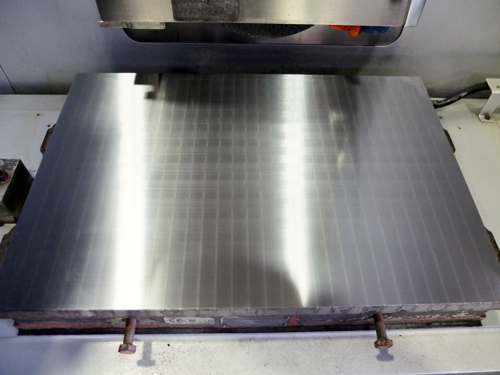 岡本工作機械製作所 NC平面研削盤 PSG-64CA1