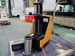 牧野フライス製作所 立型マシニングセンター(2面拘束型) V33i