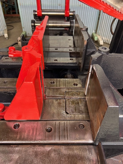 アマダ バンドソー HA250B