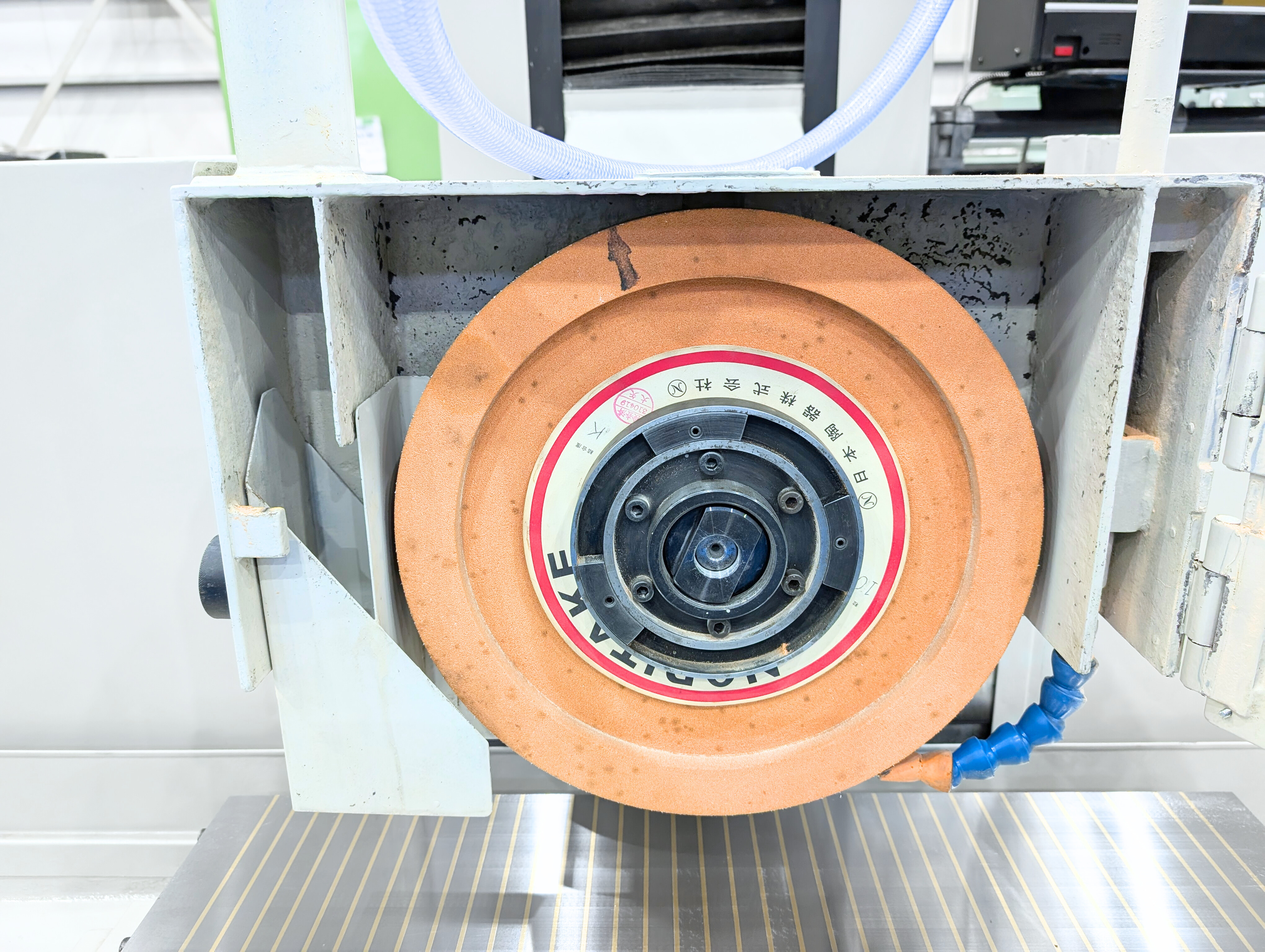 岡本工作機械製作所 平面研削盤 PSG-84DX