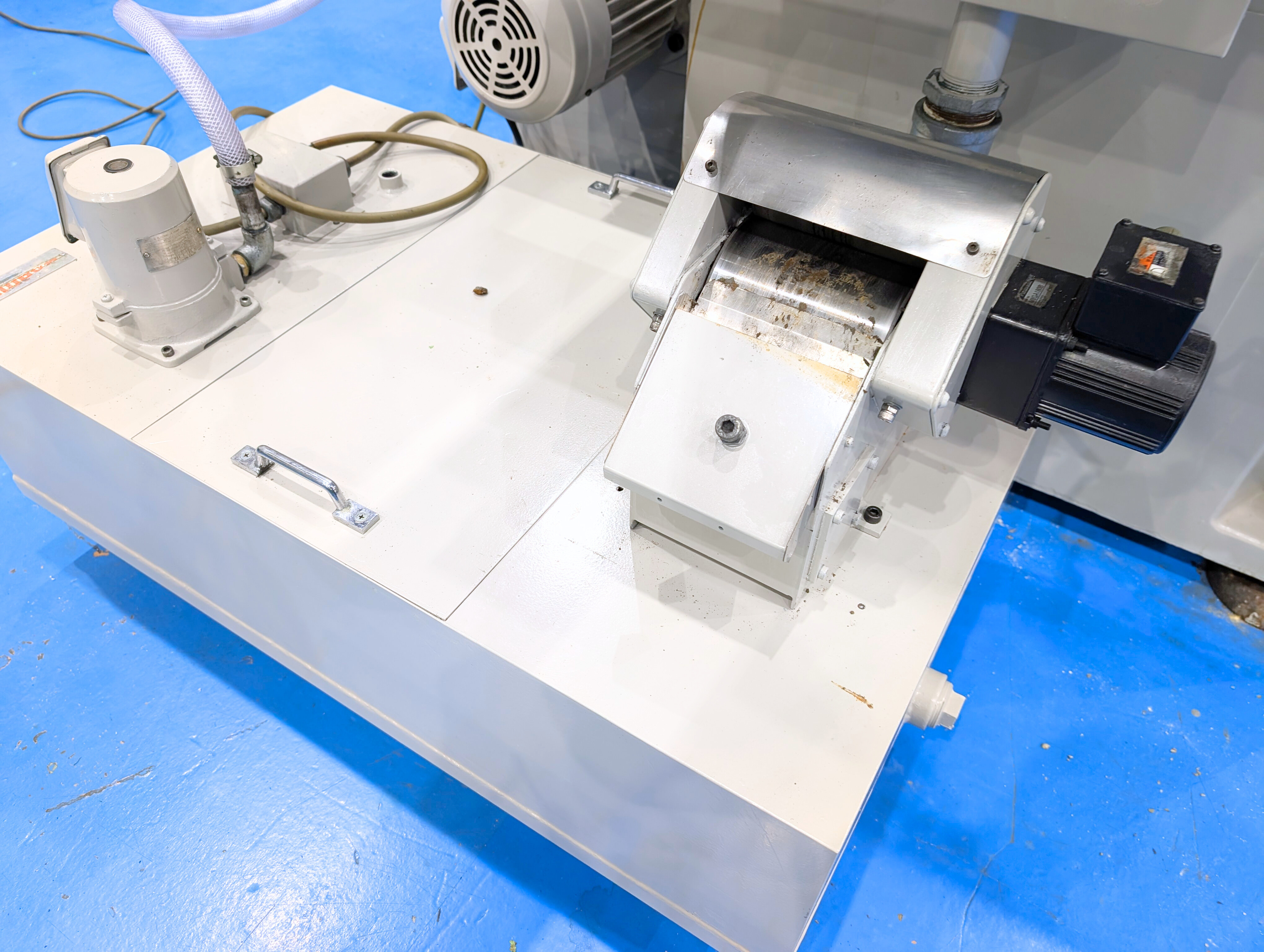 岡本工作機械製作所 平面研削盤 PSG-84DX