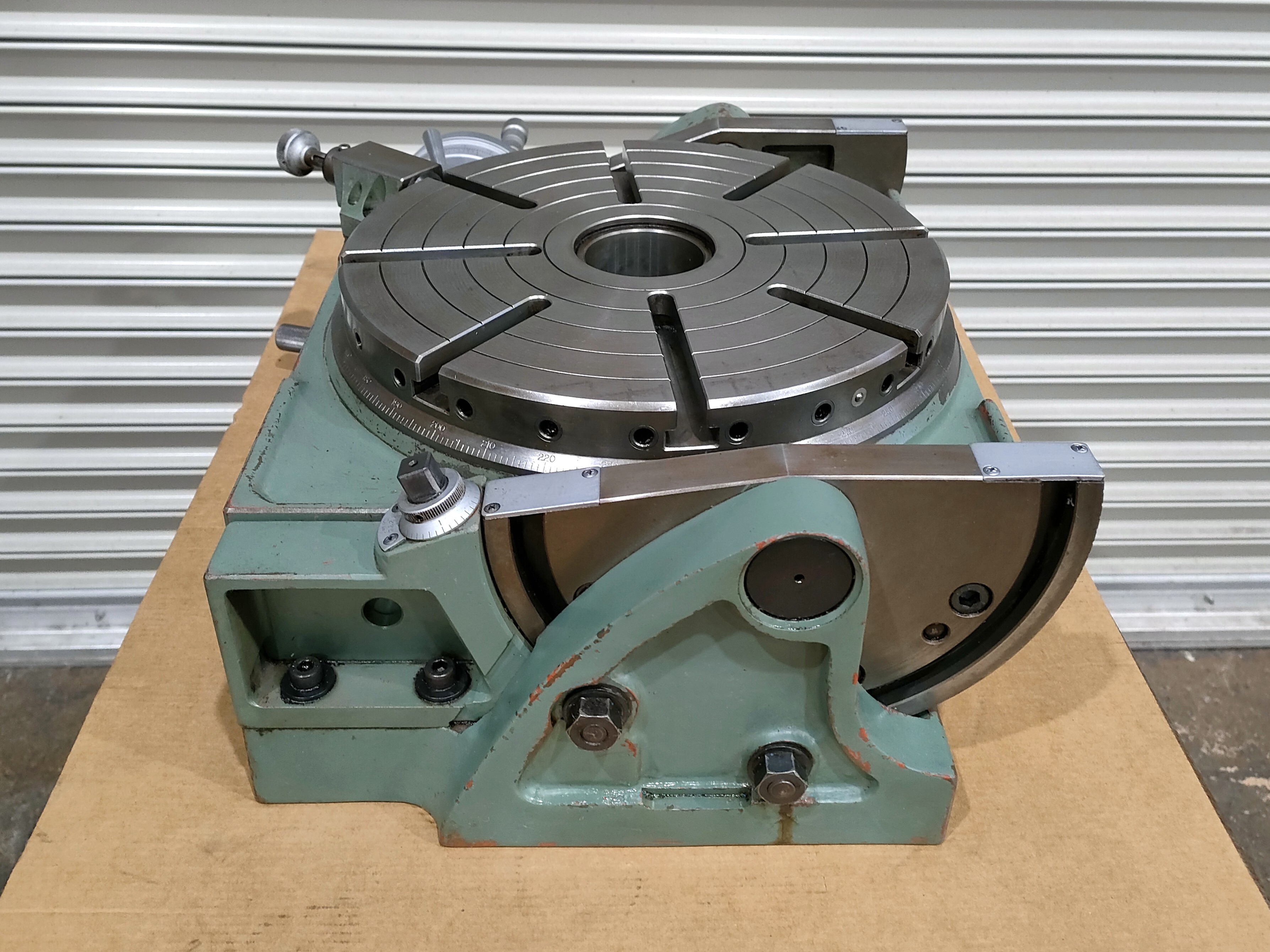 日研工作所 傾斜円テーブル NST-300HP