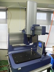 MITUTOYO｜ミツトヨ 三次元測定機 QM-M353 Model No.4040M