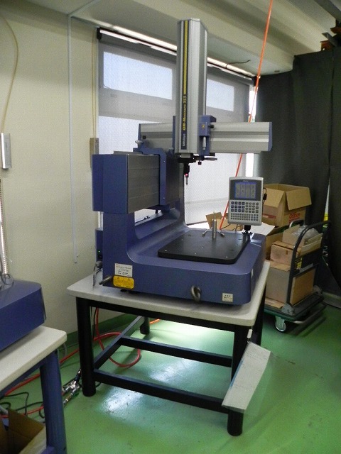 MITUTOYO｜ミツトヨ 三次元測定機 QM-M353 Model No.4040M