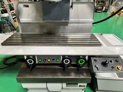 山崎技研 #3NC立フライス盤 YZ-8WR