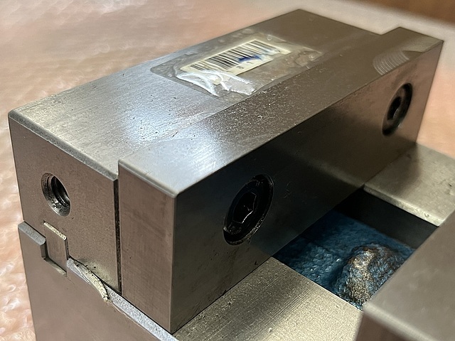 ナベヤ ロックタイト精密マシンバイス LT40MC
