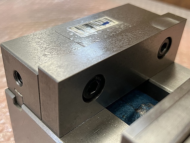 ナベヤ ロックタイト精密マシンバイス LT40MC
